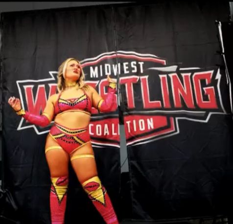 Ella Envy making her entrance at MWC Luck of the Brawl