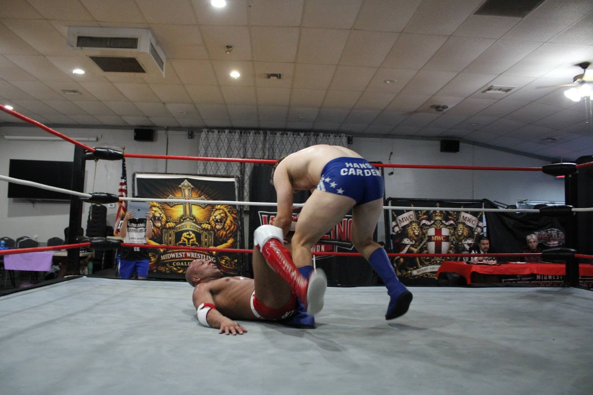 Mario Pardua and Hans Carden competing for the MWC Heavyweight Championship