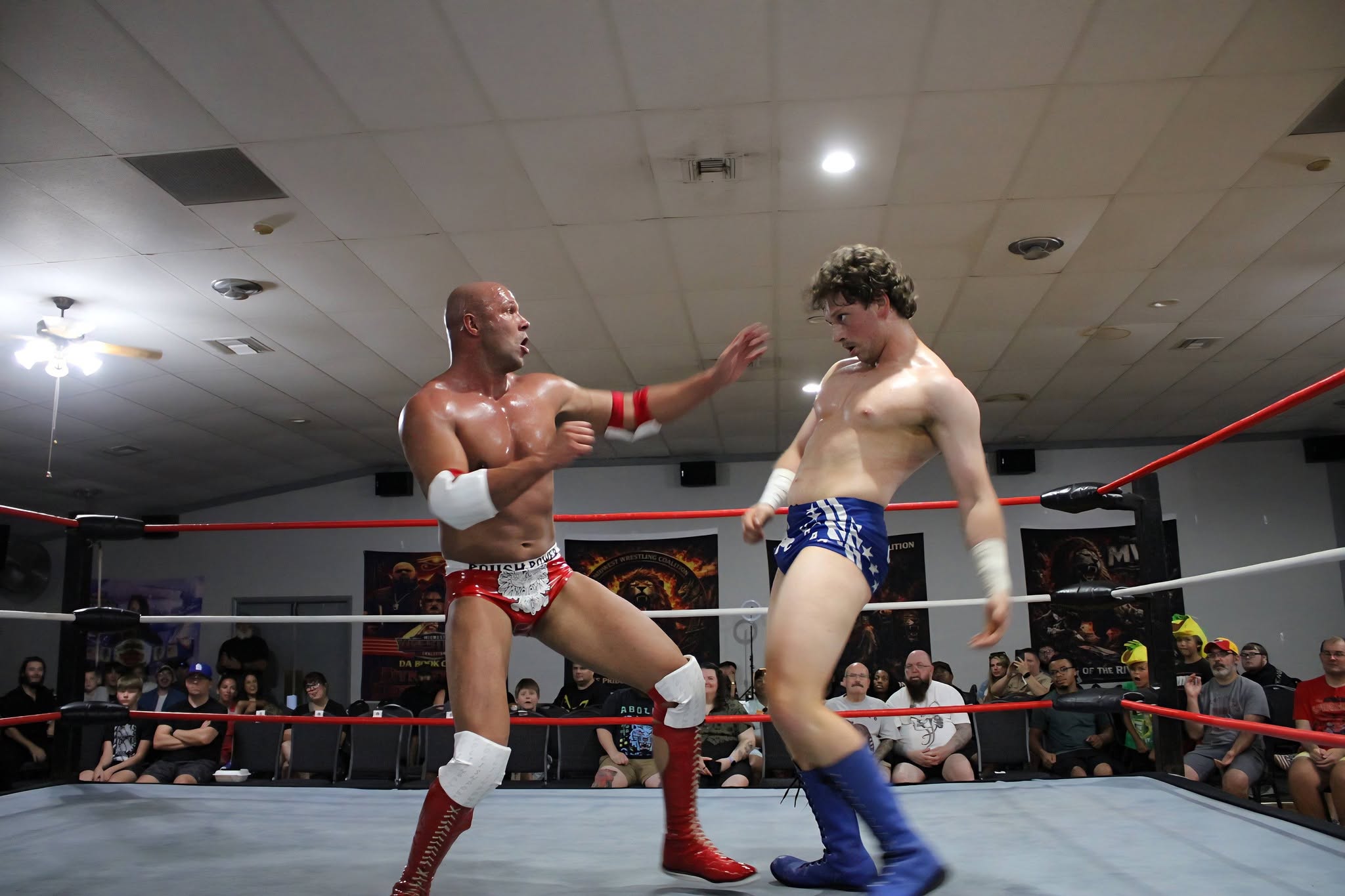 Mario Pardua battling Hans Carden