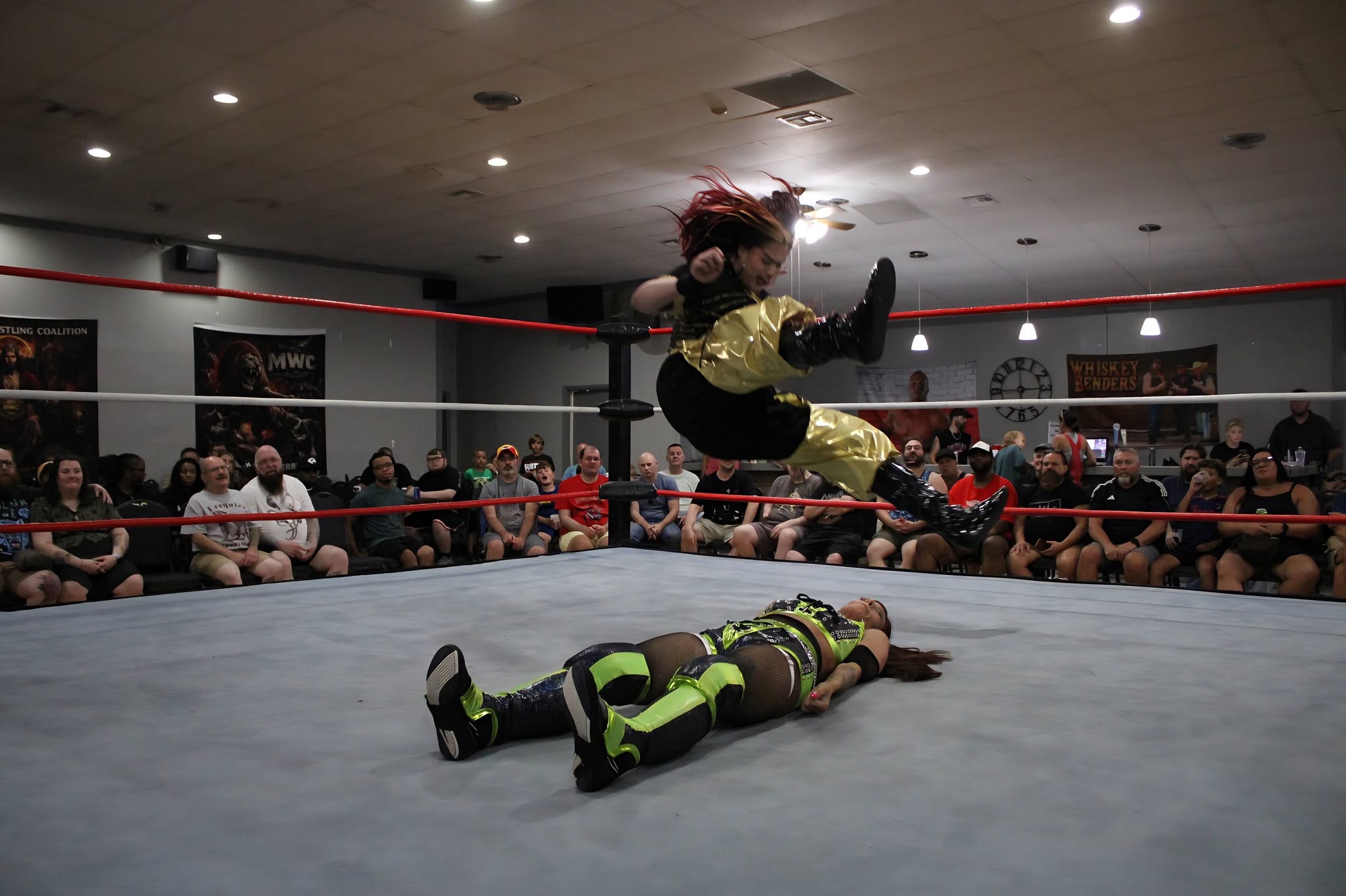 Lillith Khan defending against Anna Ray